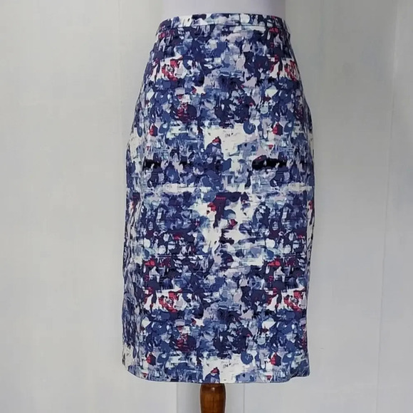 Pure Collection‎ Shades of Purple Blue Pink abstract print pencil skirt - Picture 1 of 15